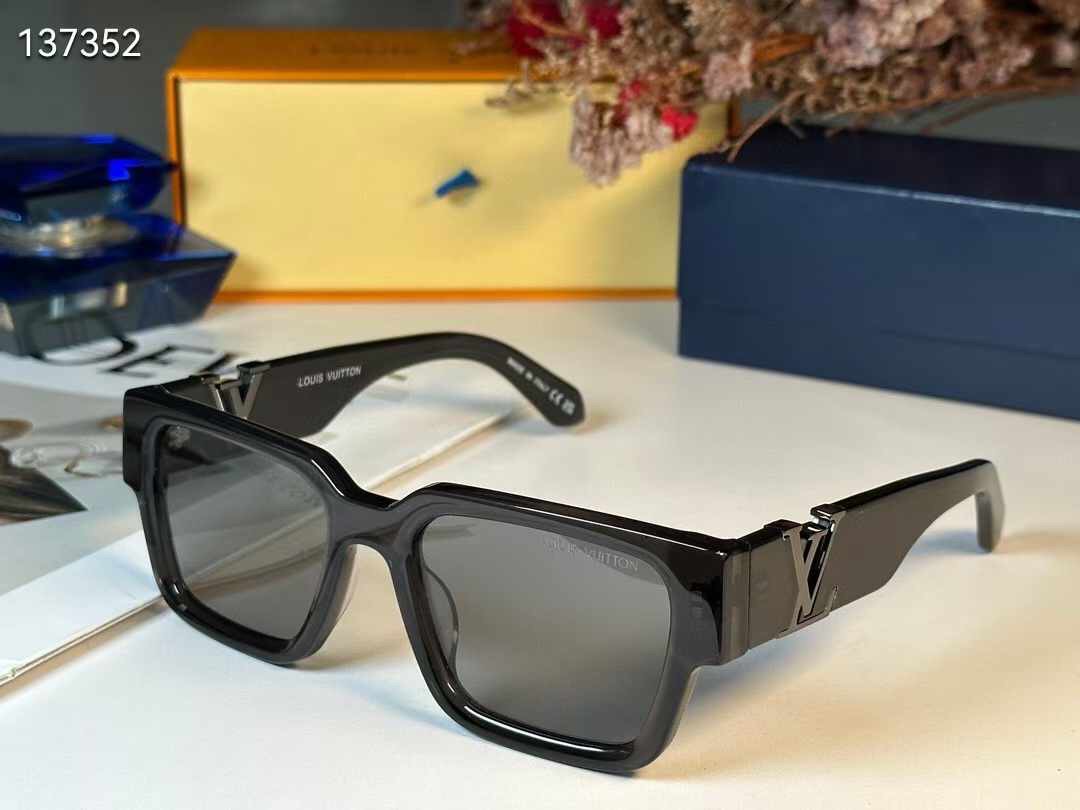 Louis Vuitton Sunglasses Z2178E - Image 8