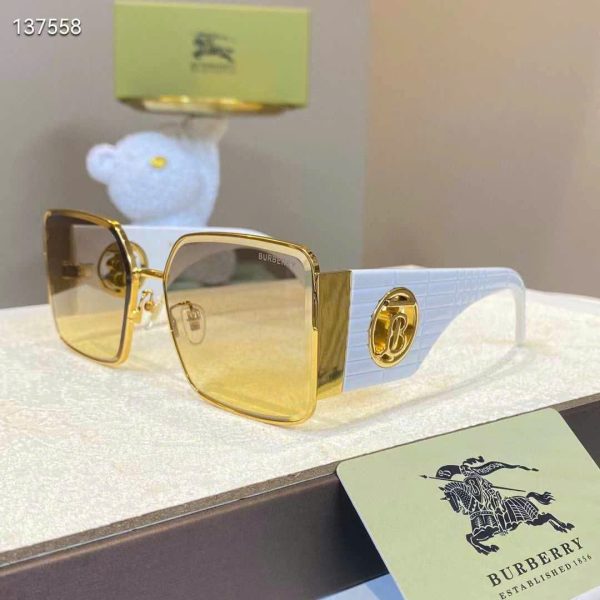 Burberry Sunglasses BE6008