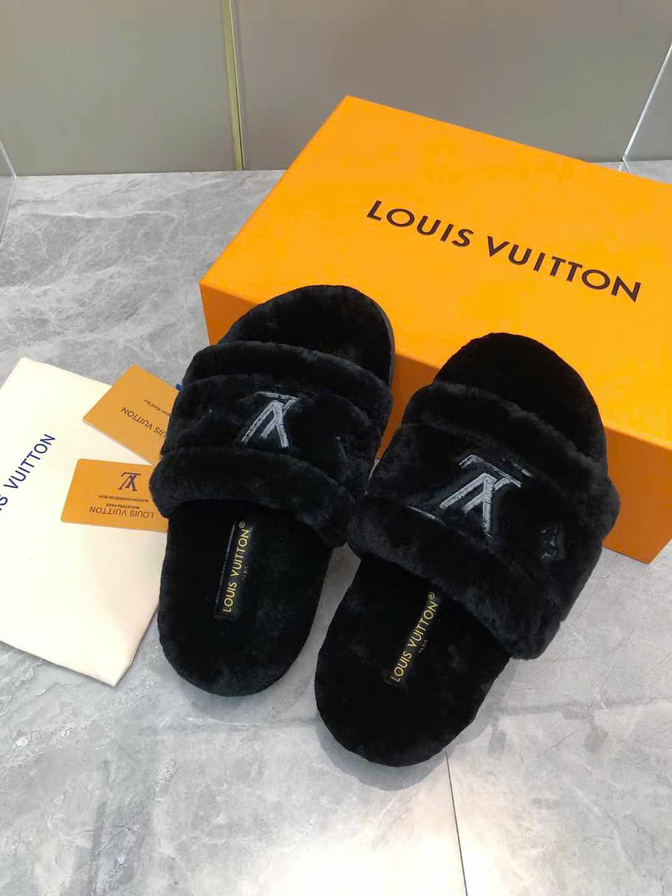 Louis Vuitton Winterbreak Flats Women's - Image 9