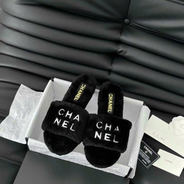 Chanel Rubber Sole Fur Slippers