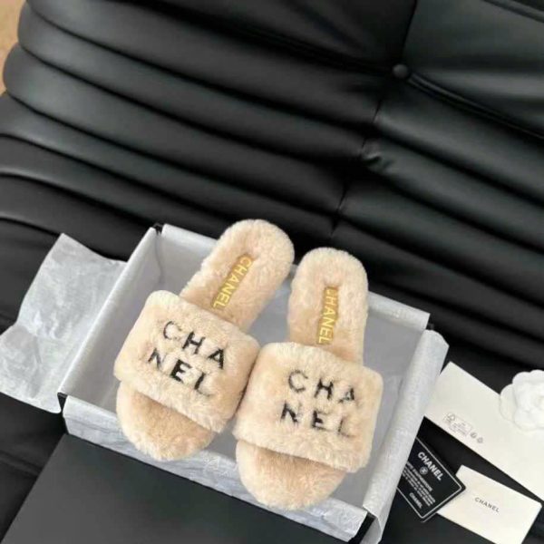 Chanel Rubber Sole Fur Slippers