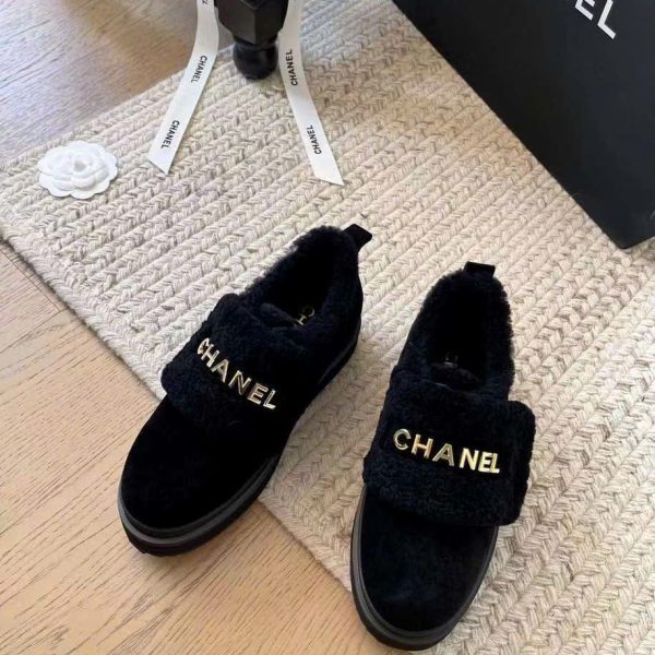Chanel Lamb Wool Snow Shoes