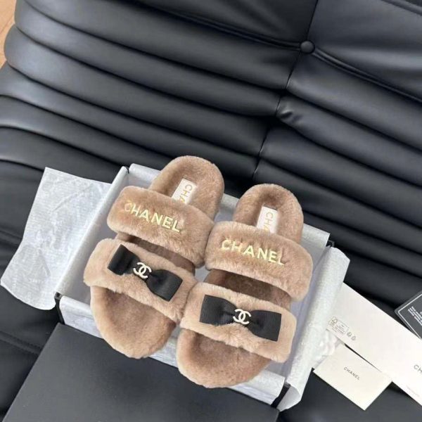 Chanel Wool Slipper