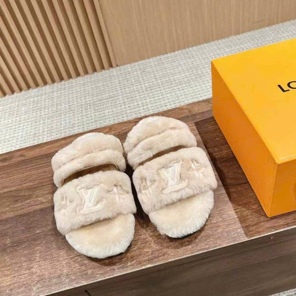 Louis Vuitton Women's Slippers