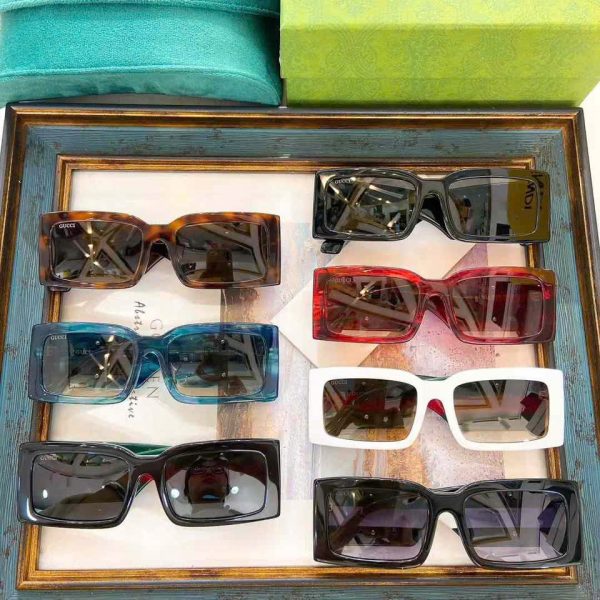 Gucci Sunglasses GG5993S