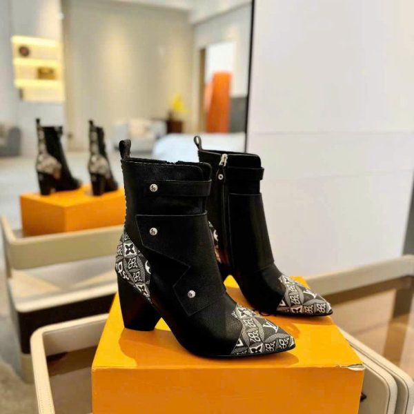 Louis Vuitton Trinity Ankle Boots