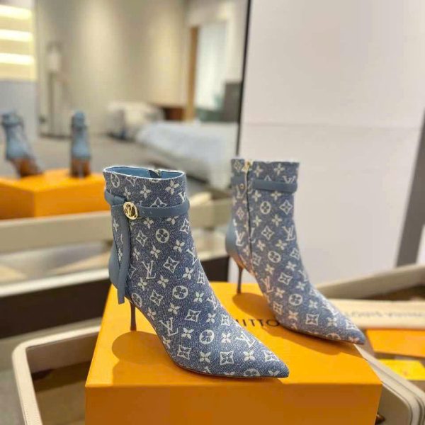 Louis Vuitton LV Logo Ankle Boots