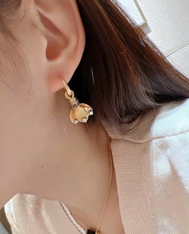 Cartier Earrings News Collection - Image 2