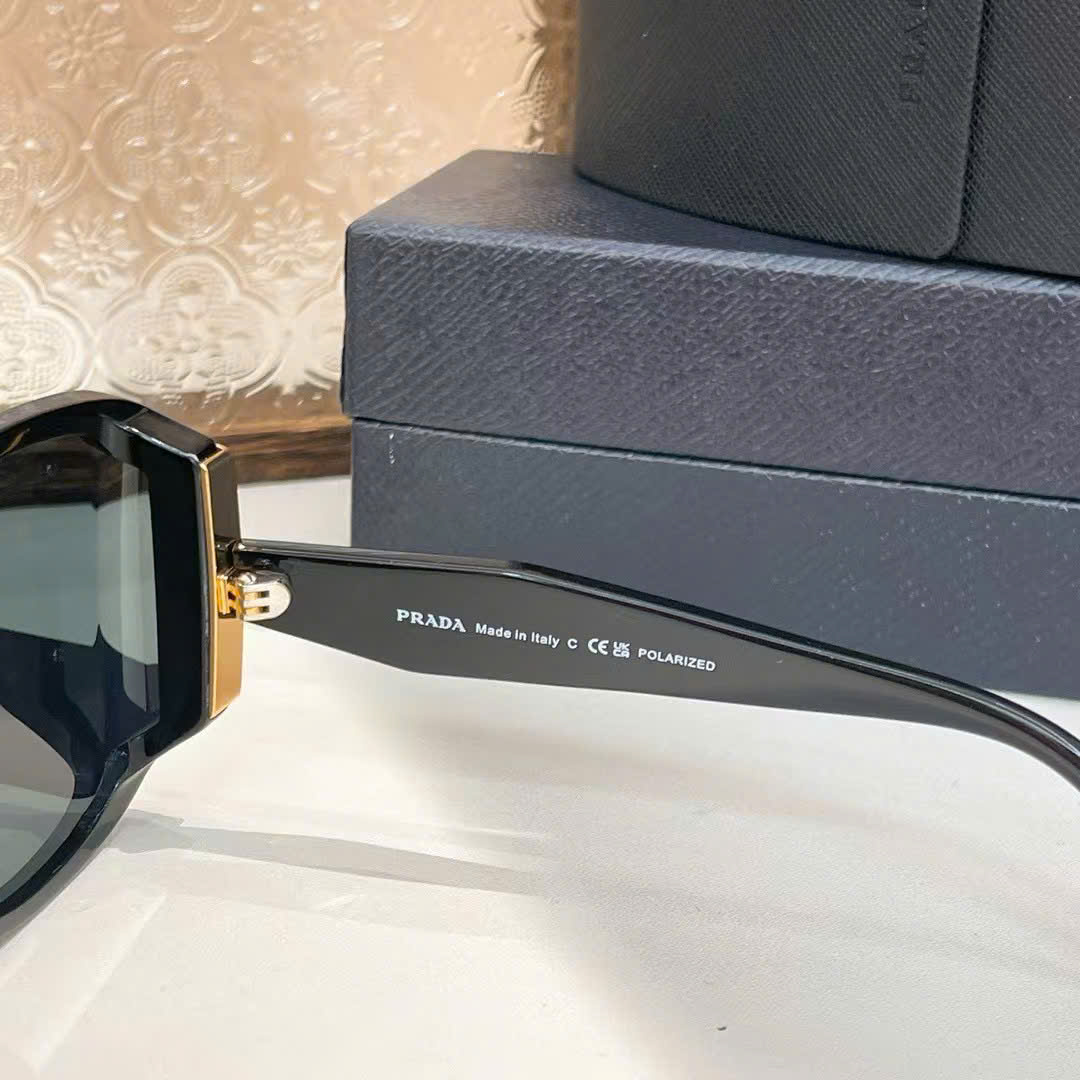 Prada Sunglasses SPR56 - Image 9