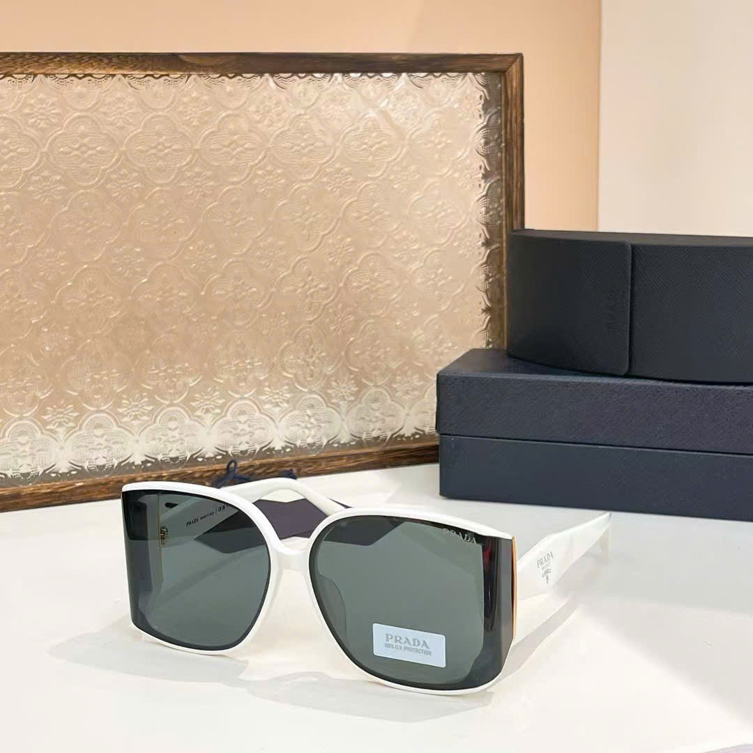 Prada Sunglasses SPR56 - Image 16