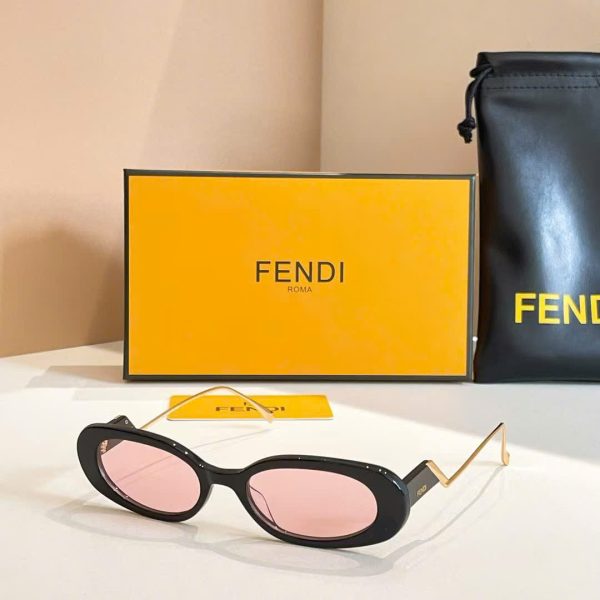 Fendi Sunglasses FE3018
