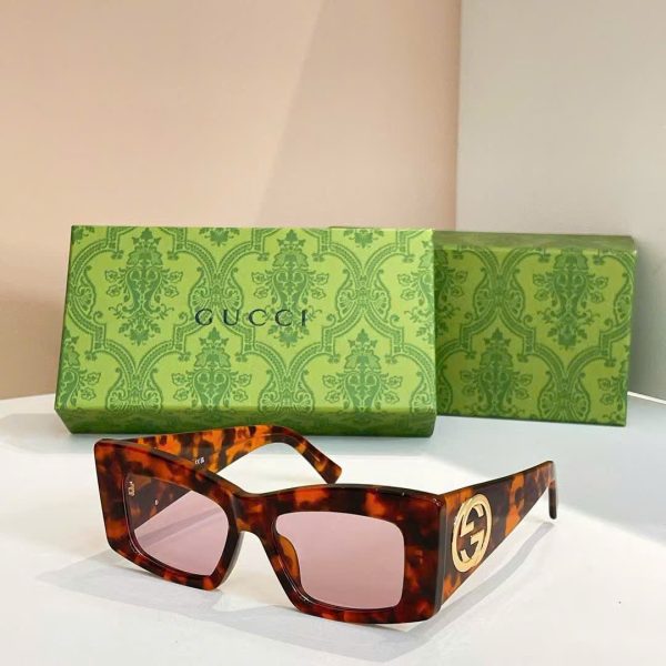 Gucci Sunglasses GG1842S