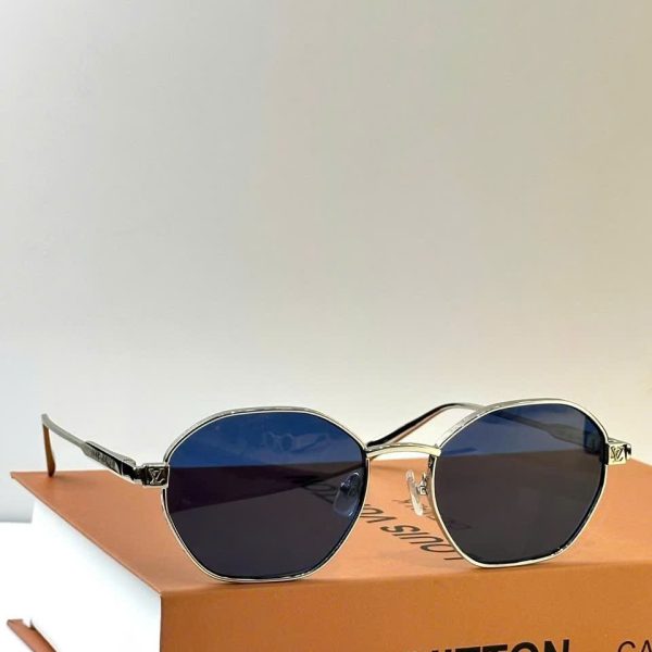 Louis Vuitton Sunglasses Z2193U