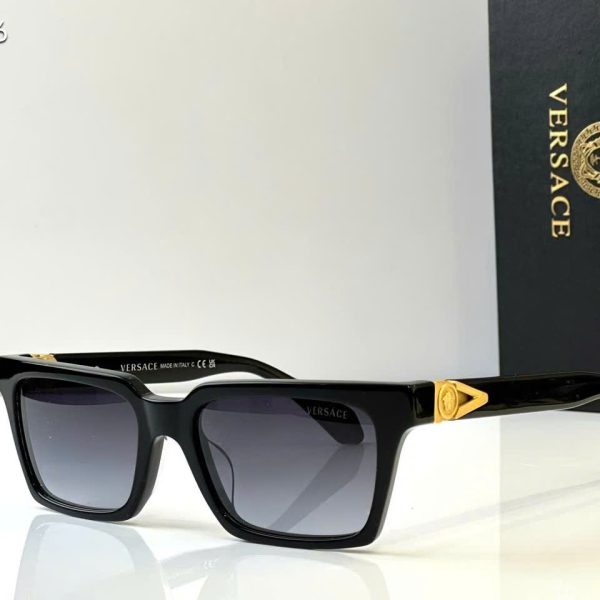 Versace Sunglasses VE4490U