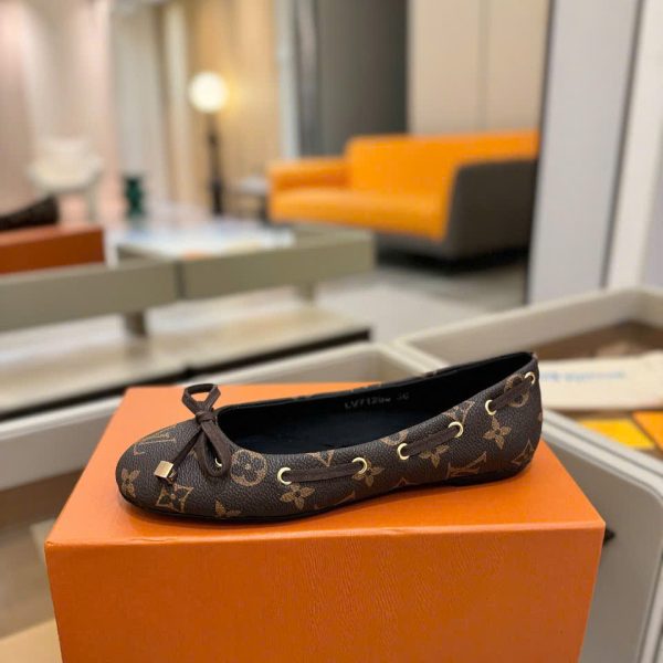 Louis Vuitton Monogram Women's Flat Shoes