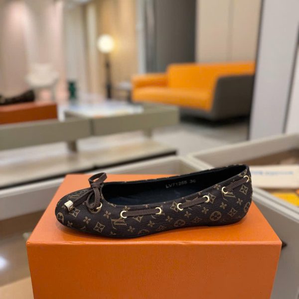 Louis Vuitton Monogram Women's Flat Shoes