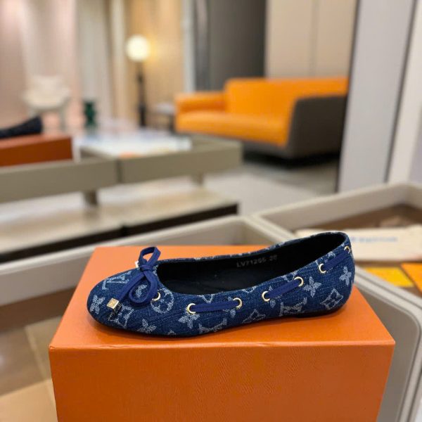 Louis Vuitton Monogram Women's Flat Shoes
