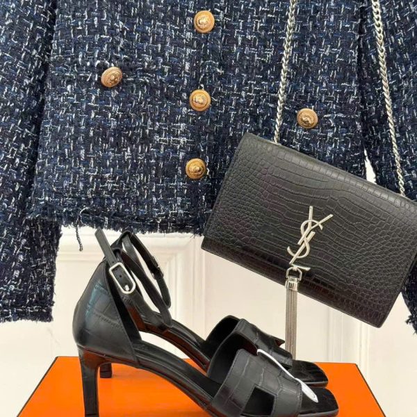 Hermès Ella Reversible Women’s Sandals