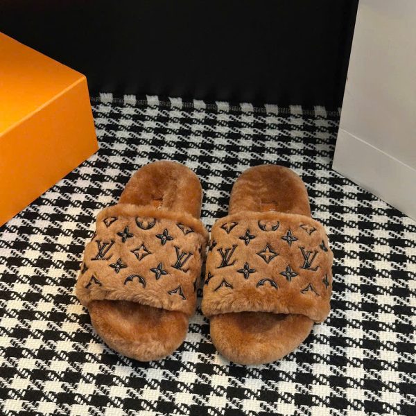 Louis Vuitton Monogram Womens' Slide New Collection