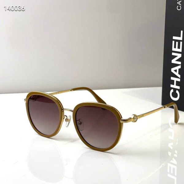 Chanel Sunglasses CH2220