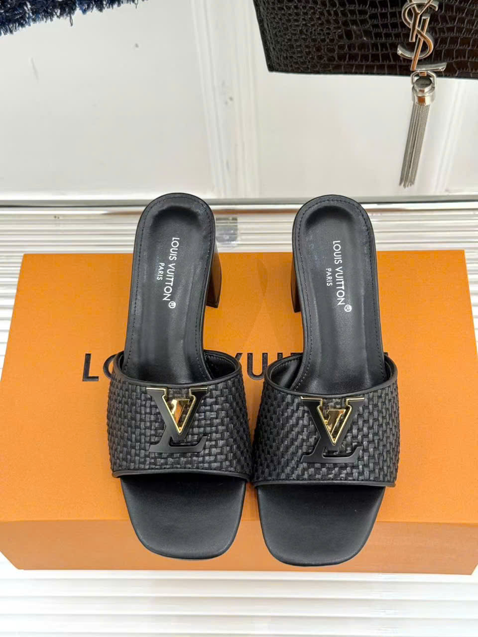 Louis Vuitton LV Logo Women's Sandals 5cm - Image 4