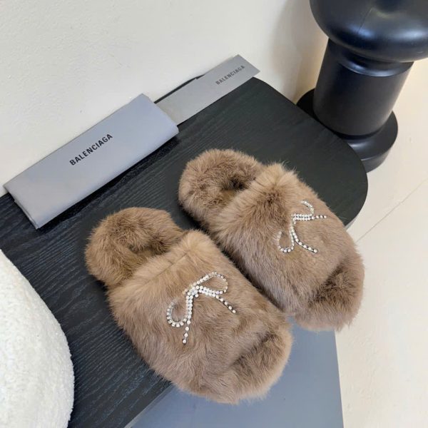 Balenciaga Women's Slide New Collections