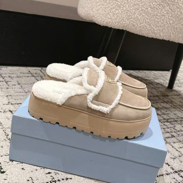 Prada Fur Women's Mule New Collections