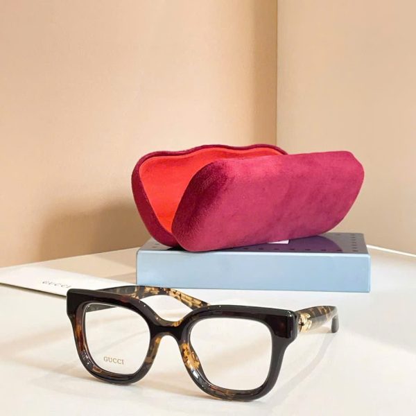 Gucci Sunglasses GG0828S