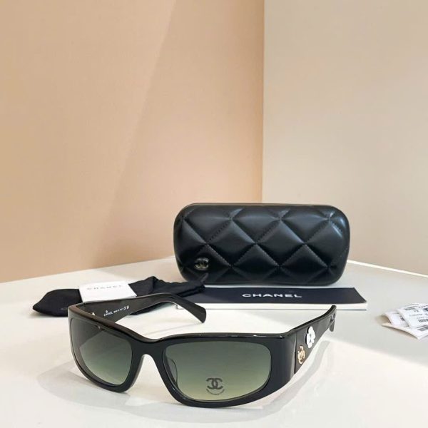 Chanel Sunglasses CH4010