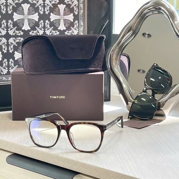 Tomford Sunglasses TF6052