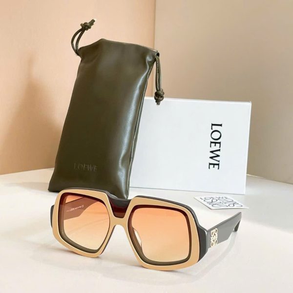 Loewe Sunglasses LW40194U