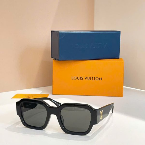 Louis Vuitton Sunglasses Z2611E