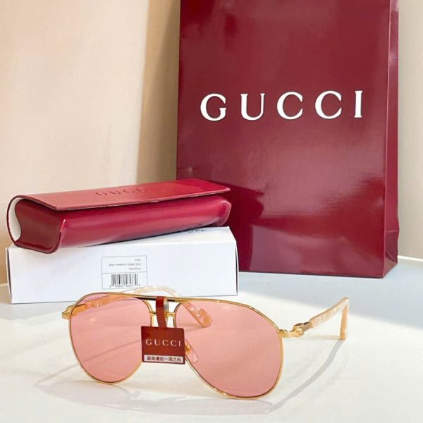 Gucci Sunglasses GG1220S