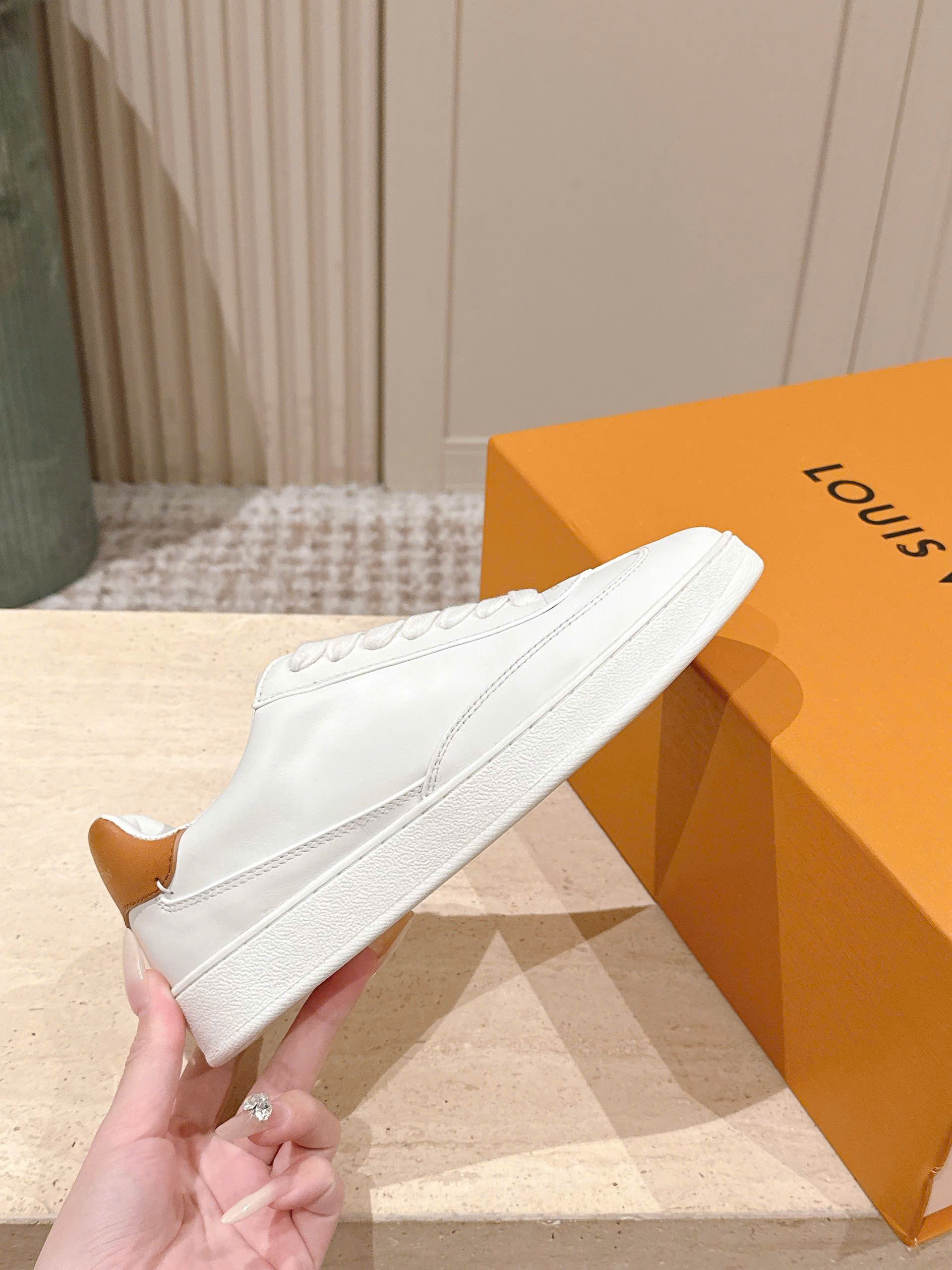 Louis Vuitton TPU Sneaker Women's Shoes New Arrivals - Image 5