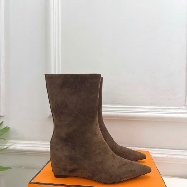 Hermès Loenie Leather Ankle Boot New Arrivals