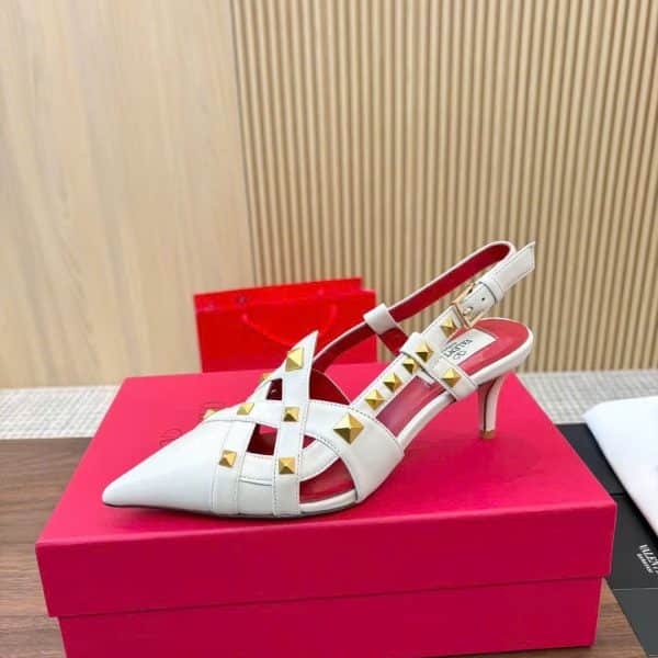 Valentino Garavani Rockstud Embellished Slingback Shoes 6.5cm