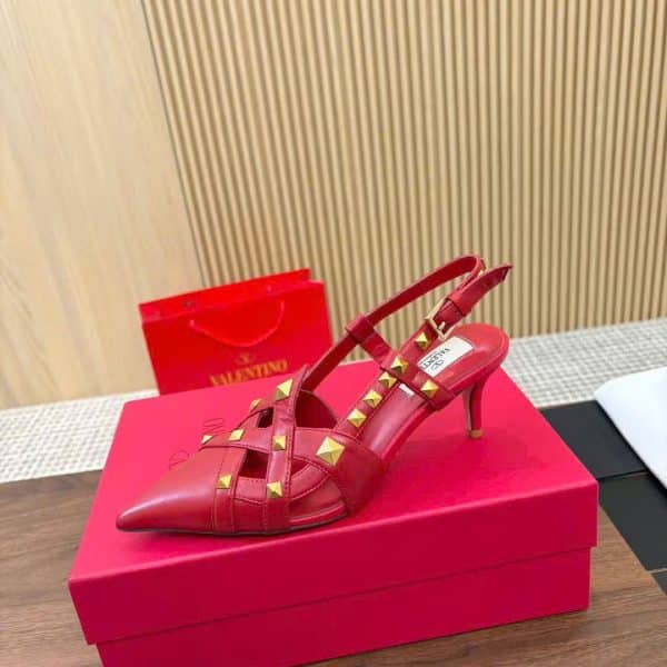 Valentino Garavani Rockstud Embellished Slingback Shoes 6.5cm