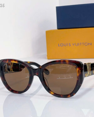 Louis Vuitton Women's Sunglasses Z1733W