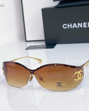 Chanel Women's Sunglasses CH9582