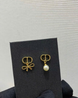 Dior Pearl Earrings New Arrivals