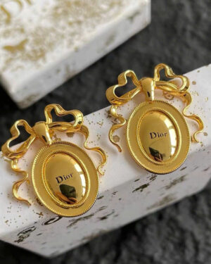 Dior Medaillon Earrings