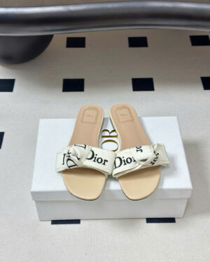 J'Adior Soupir Slide Embroidered Cotton