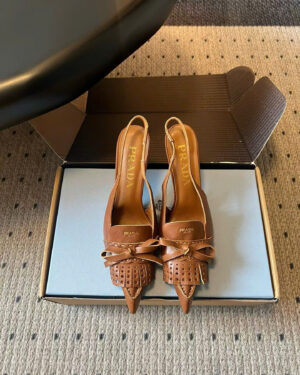 Prada Pointed-Toe Leather Kitten-Heel Pumps Shoes 8.5cm