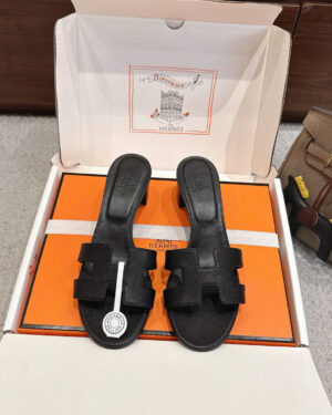 Hermès Oasis Sandal 4cm