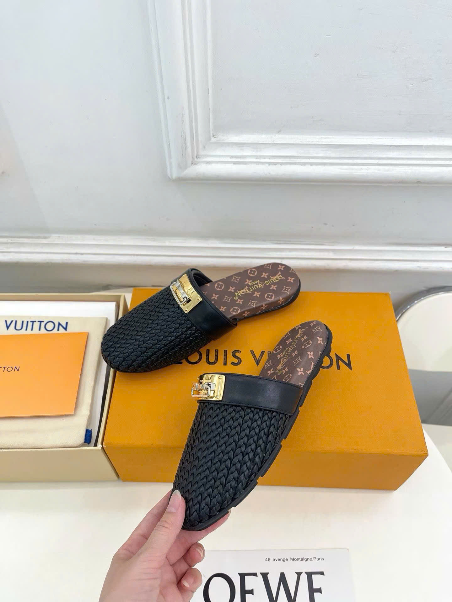 Louis Vuitton Haven Flat Closed Mule - Image 4