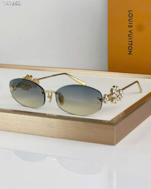 Louis Vuitton Women's Sunglasses Z3186U