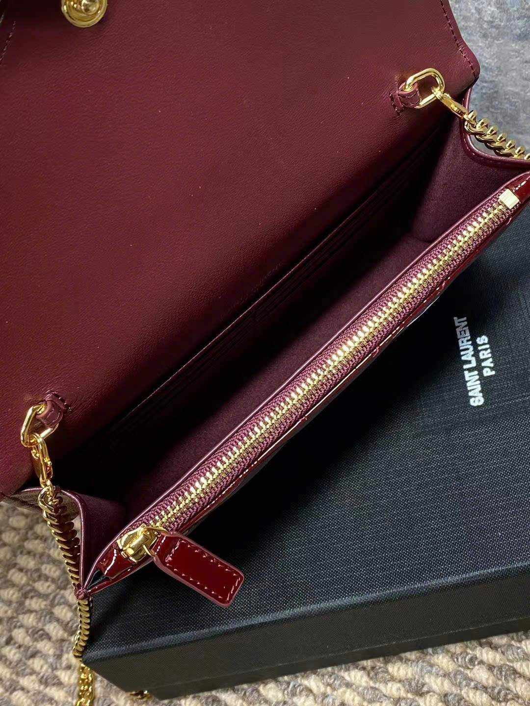 Saint Laurent Cassandre Envelope Chain Wallet in Patent Leather - Image 2