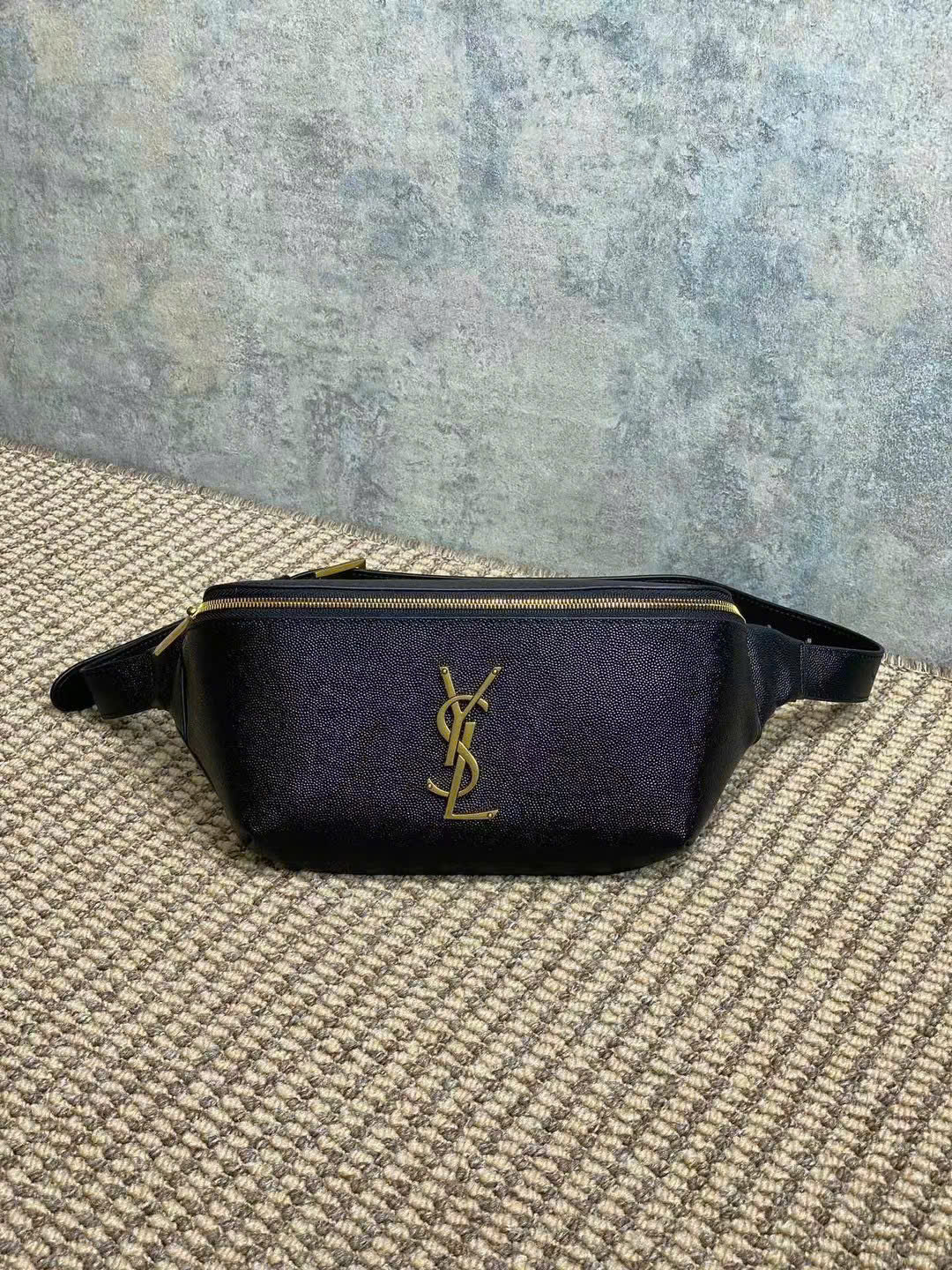 Saint Laurent YSL Cassandre
