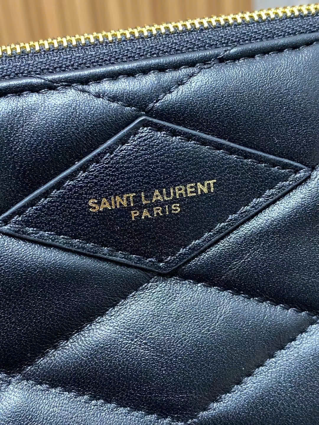 Saint Laurent Gaby Zipped Quilted Bag - Image 7