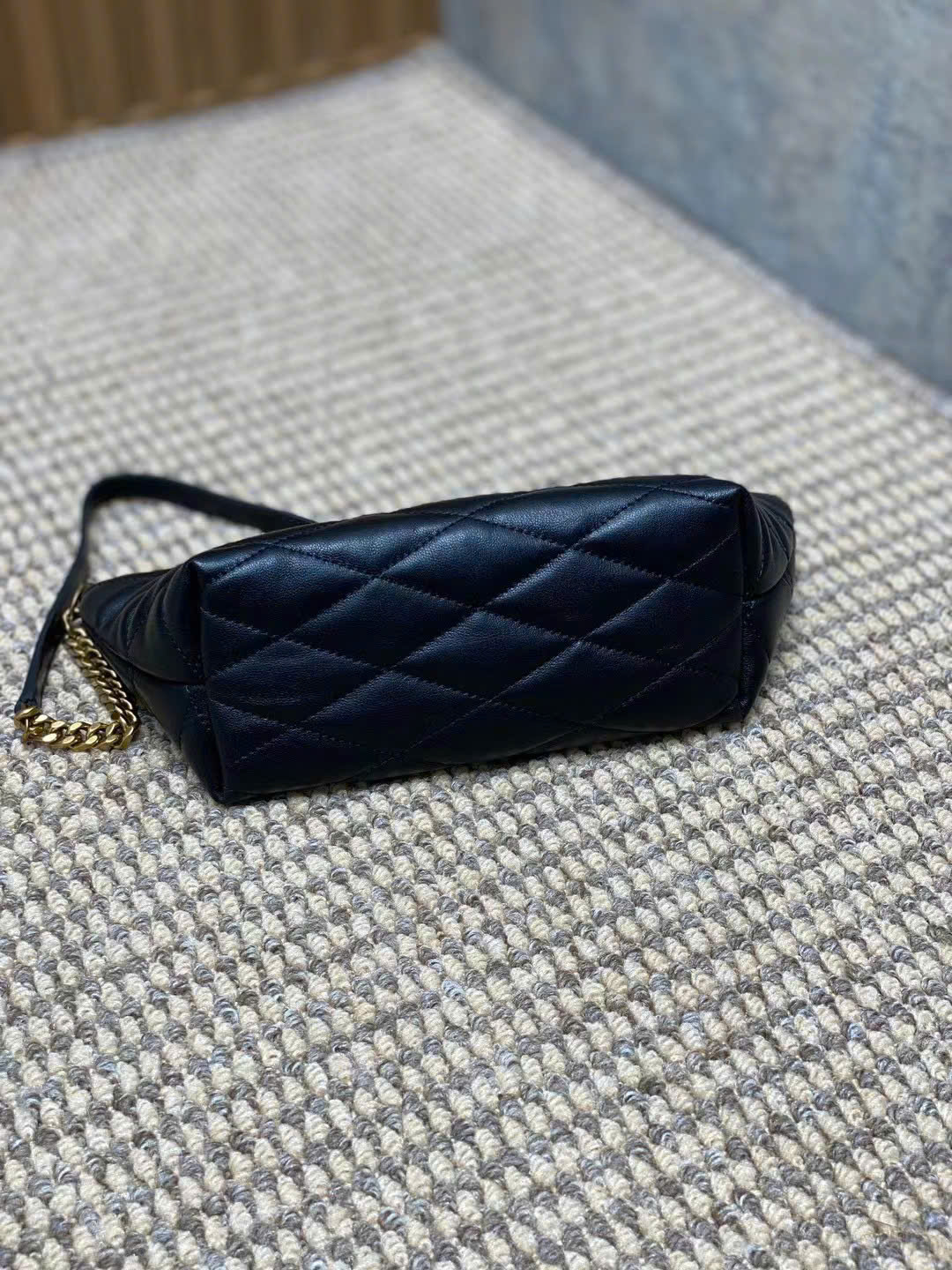 Saint Laurent Gaby Zipped Quilted Bag - Image 8